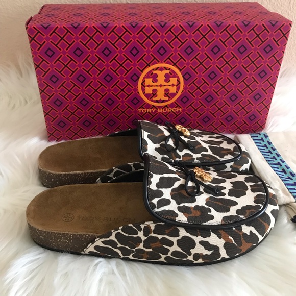 Tory Burch Tory Charm Mule Size 6.5, 7
Color: Reva Leopard - Picture 5 of 16